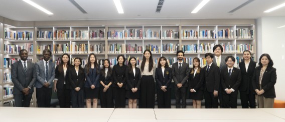 Meeting with The Honourable Ms Vivian Kong, Member of the Legislative Council (Tourism Constituency), at SHTM, PolyU, in April 2026